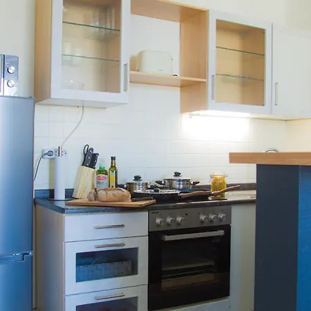 Apartment Fuer 4, Mitten In Solingen