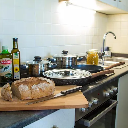 Daire Fuer 4, Mitten In Solingen