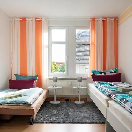 Apartment Fuer 4, Mitten In