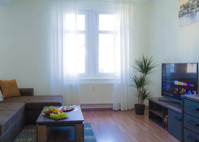 Fuer 4, Mitten In شقة *